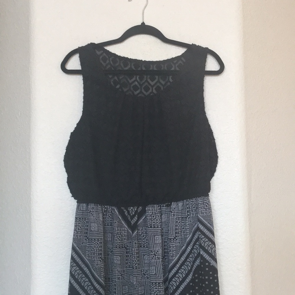 Black and white floor length SUPER comfy dress